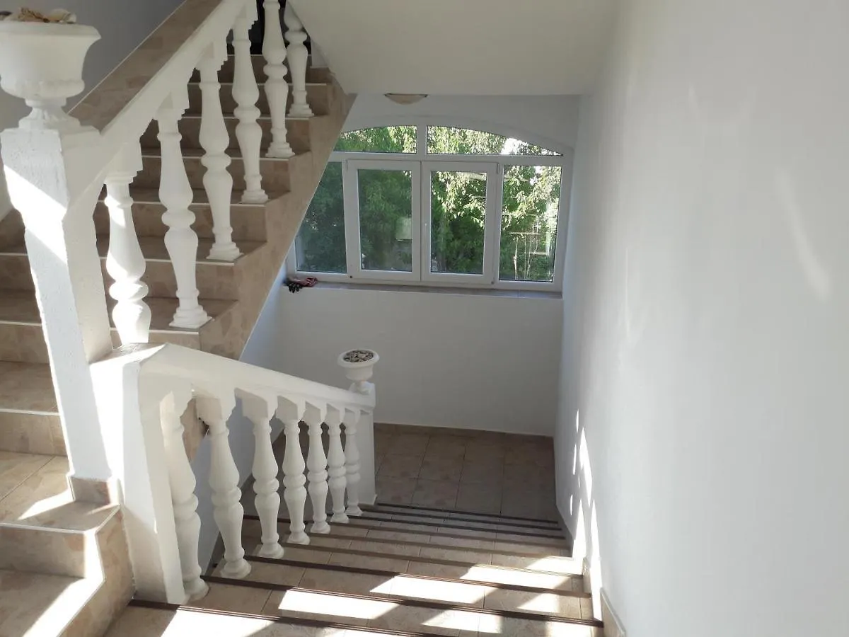 Lovely Meta Apartments Palit 0*,  克罗地亚