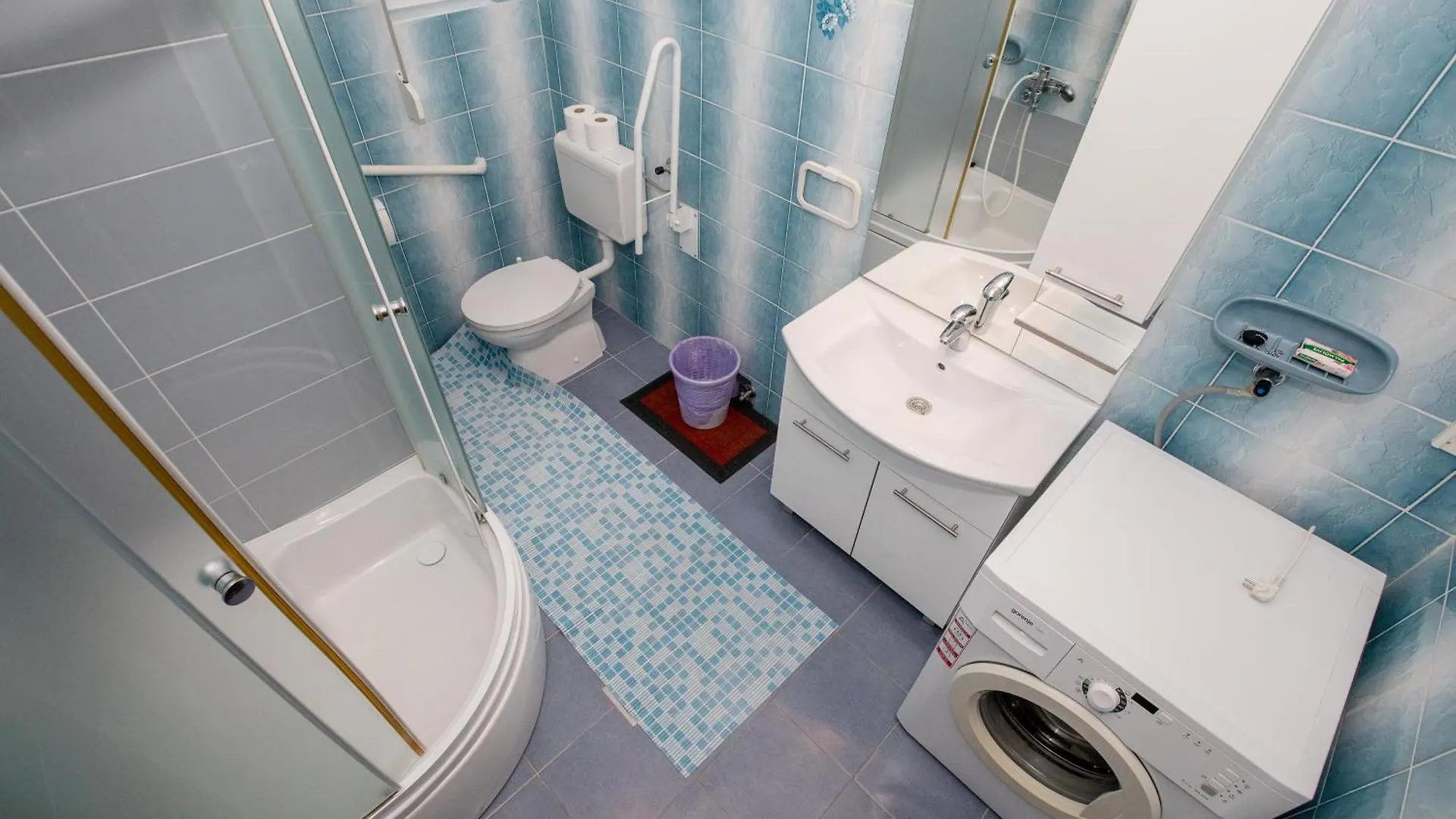 Lovely Meta Apartments Palit