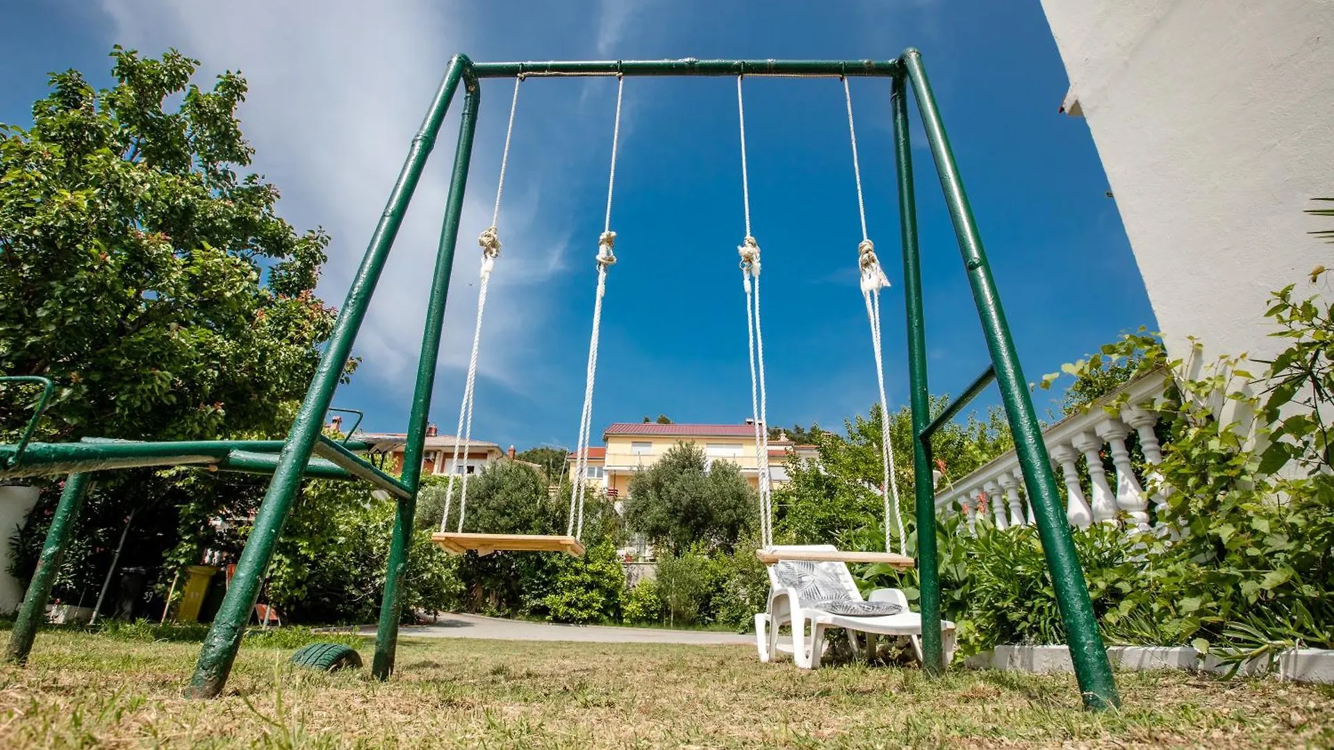 Lovely Meta Apartments Palit