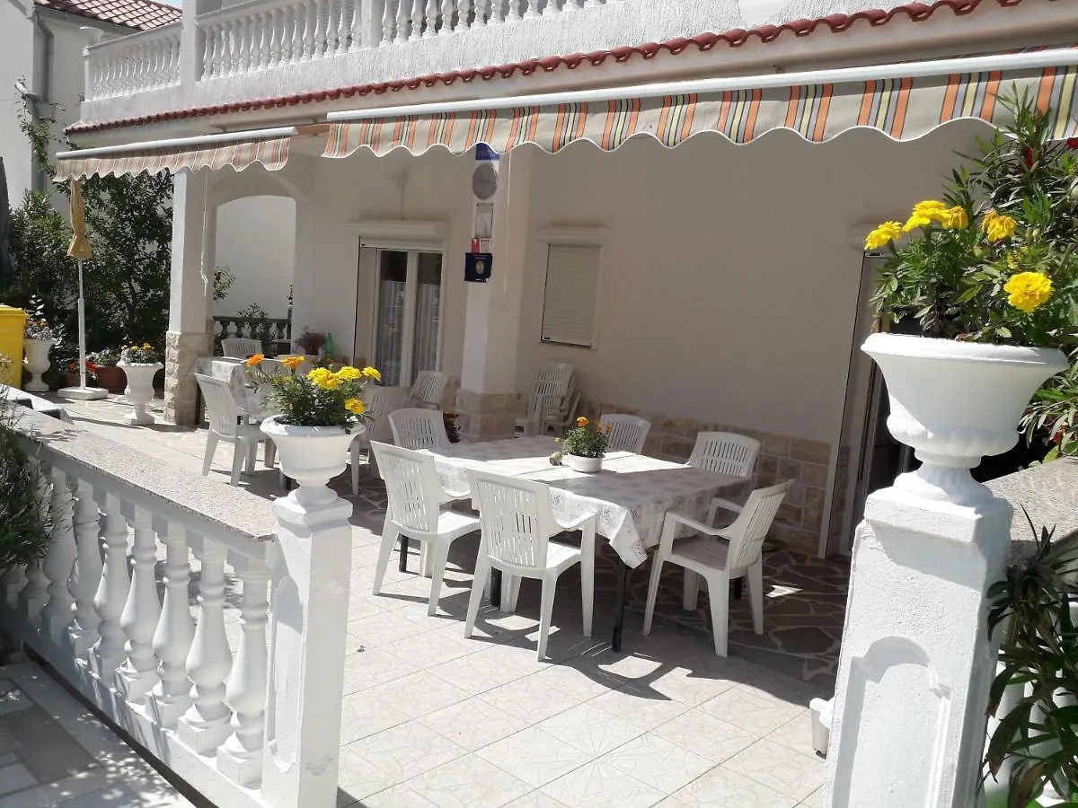 Lovely Meta Apartments Palit