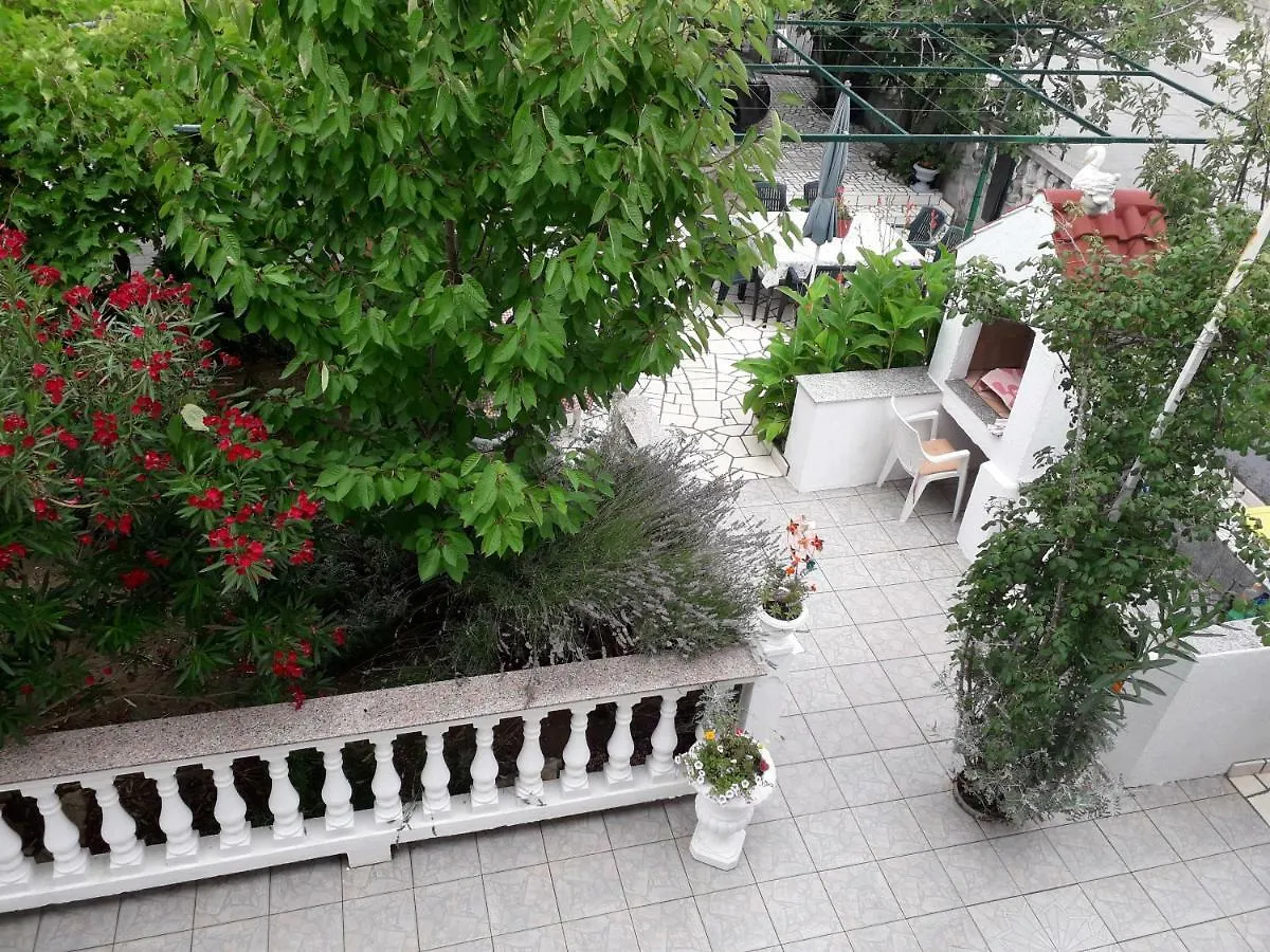 Lovely Meta Apartments Palit